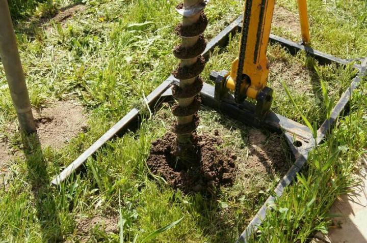 Бурение абиссинской скважины